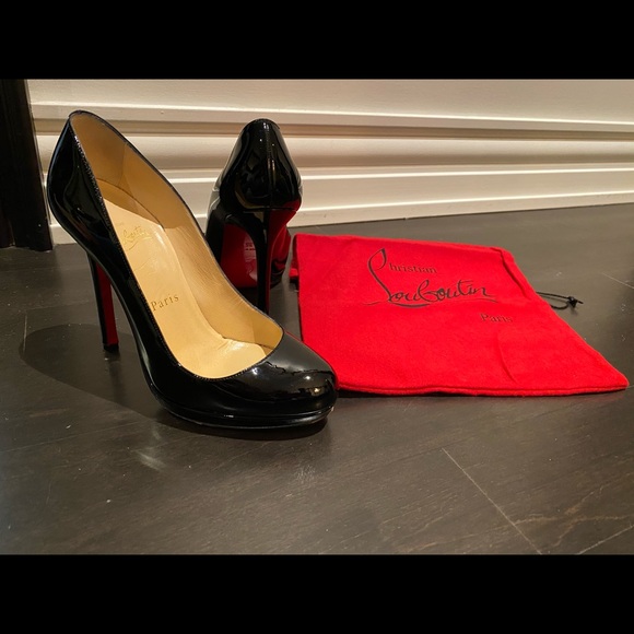 Christian Louboutin - Rounded Toe Pumps, patent